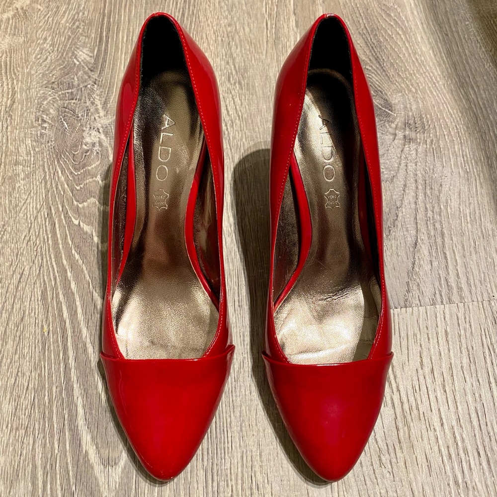 Red patent leather Aldo heels